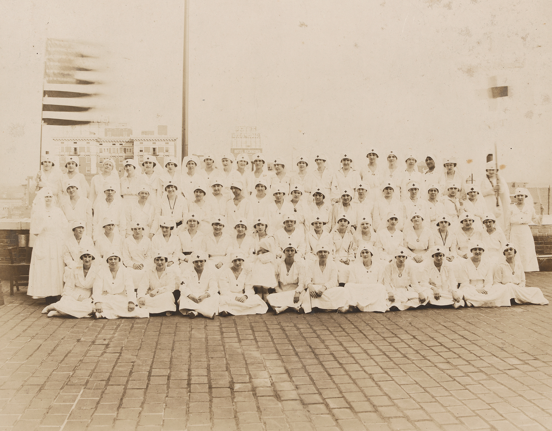 Photograph of nurses on the Virginia Homefront, about 1917 (VMHC 2003.309.5_v1)