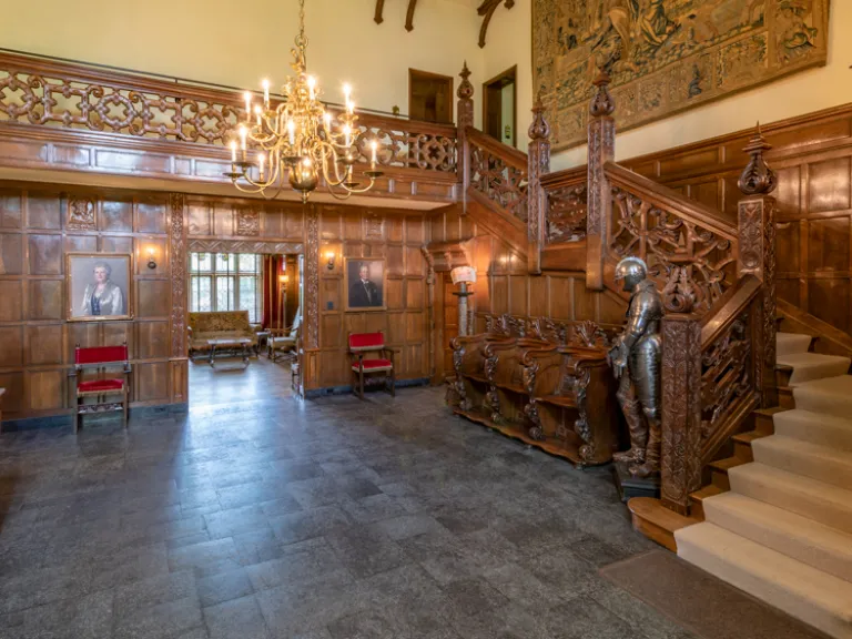 Virginia-House_Great-Hall.jpg Virginia-House_Great-Hall.jpg