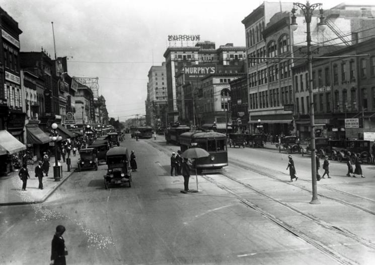 Broad Street looking east, Richmond, 1924